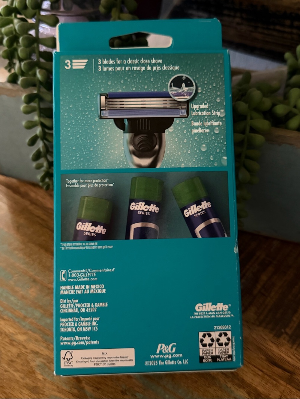 Gillette Mach3 Men's Razor - Picture 2 of 2
